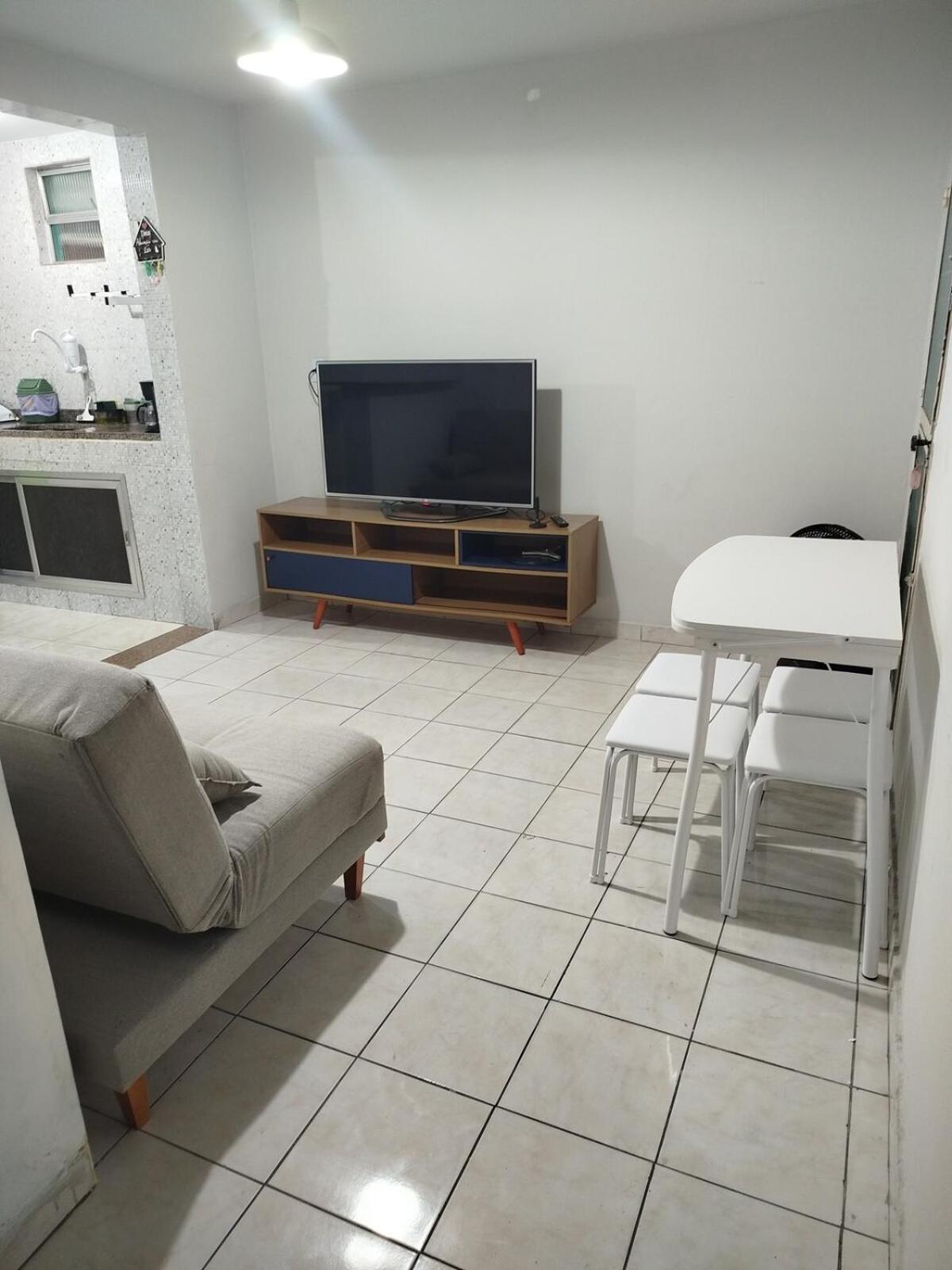 Apto Com Garagem - Penha *