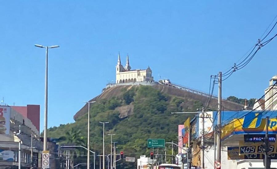 Apto Com Garagem - Penha * Rio de Janeiro